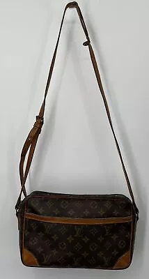 Louis Vuitton WORN Vintage 1970's Monogram Leather Trocadero Crossbody Bag  • $150