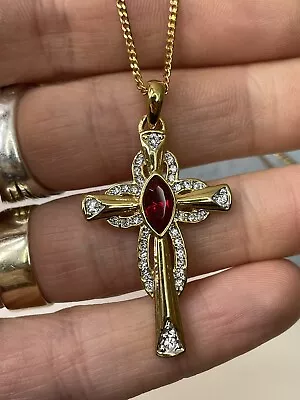 Vintage 18ct Gold Plated Cross Pendant Simulated Garnet Diamonds Necklace 10.6g • £10.50