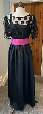 VINTAGE 1970’s/80’s BLACK EVENING DRESS WITH LACE BODICE • £20