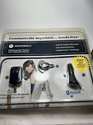 Motorola H700 Bluetooth Headset W/ Folding Microphone NEW OLD STOCK • $79.99
