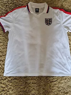 Official England Football T-shirt. Immaculate Condition. Size 3XL  • £13