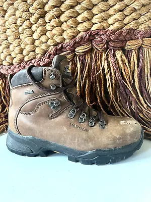 VASQUE 7134 Boots Men's Size 9 M Leather Vibram Gore-Tex Hiking Lace Up • $59.99