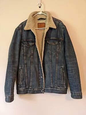 Levis Trucker Jacket Mens Large Blue Denim Sherpa Lined Premium Big E Retro Logo • $39.94