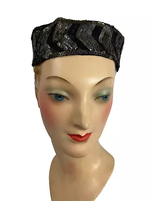 Vintage 30s Unusual Deco Chevon Sequin Cocktail Hat Topper Beanien Band • $39.99