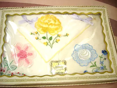 Vintage Never Used 3 Ladies Embroidered Applique FLOWER Handkerchiefs In Box • $8