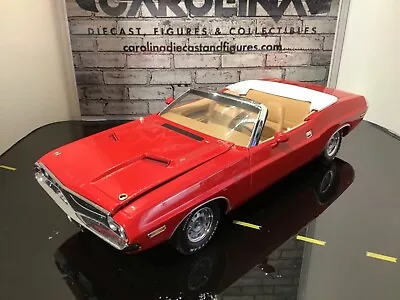 1:18 GreenLight 1970 Dodge Challenger R/T Convertible Red On Tan MA# 701 • $39.99