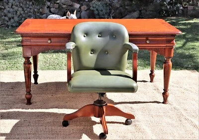 $195 • Buy Vintage 1970s Green Leather Office Executive Swivel Desk Chair Traditional Style