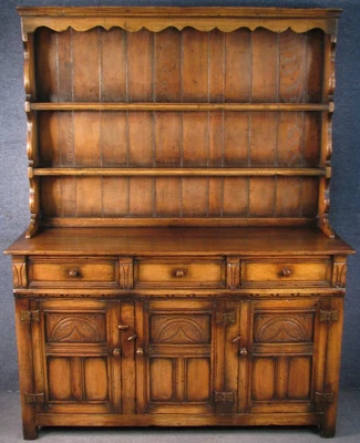 £845 • Buy Titchmarsh And Goodwin Dresser Period Style Carved Solid Oak 