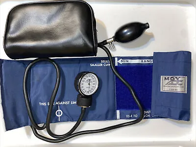 American Diagnostic Corp Vintage Sphygmomanometer With Case 1993 • $19.95