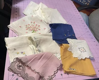 LOT OF 9 VINTAGE HANKIES BEAUTIFUL- Aunts Beautiful Hankies • $15