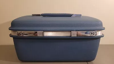 Vintage Samsonite Blue Train Case • $22