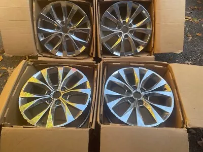 Set Of Four 20-inch Chrome Wheels (fits Ford F150) • $399.99