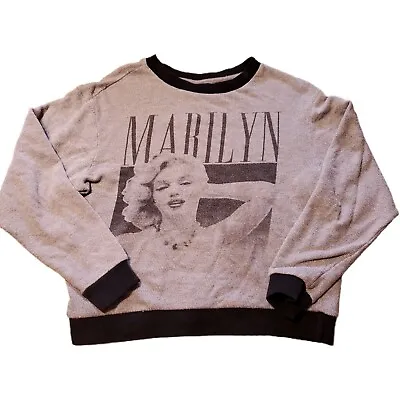 Marilyn Monroe Light Gray Sweat Shirt Size Medium Comfort Cozy Casual  • $12.38