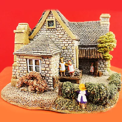 VILLAGE SCHOOL By Lilliput Lane 3.25  Tall Made In England NEW NEVER SOLD • £86.77