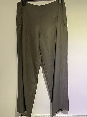 £9 • Buy CREA Concept Khaki Green Trousers Size UK 16, FR 44.