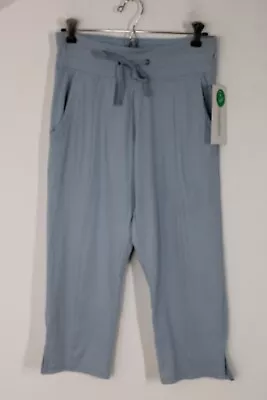 NWT Marika S Blue Fog Mona Pull On Active Crop Capri Pants • $36