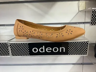Odeon Ladies Slip On Shoes Tan EU 40 • £5