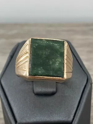 10K Yellow Gold Green Jade Like Stone Mens Mid Century Estate Jewelry Ring • $399.99