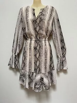 $65 • Buy Cue Midi Dress Snake Skin Print Bell Sleeve Ruffle Hem Size 6