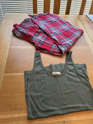 £4 • Buy Women’s Loungewear. Size  8/10. 