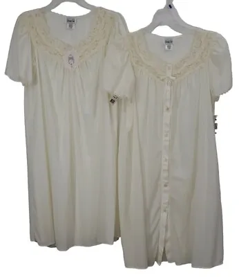 NWT Vanity Fair Cream Peignoir Set Womens Size Large Gown Robe Lace Trim Floral • $59.95