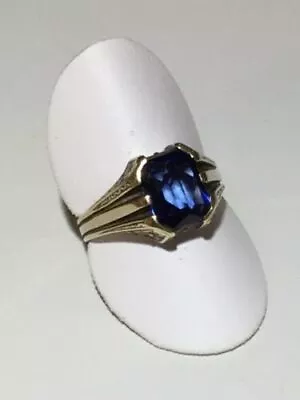 Vintage 14 Kt White Gold Engraved Ring With Synthetic Sapphire Size 10 • $360.60
