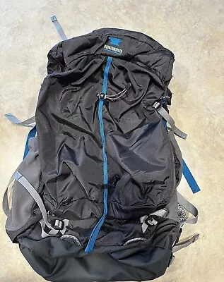 Mountain Hardware Scream 55 • $65