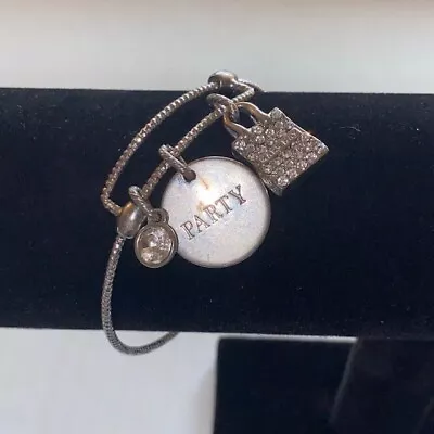 Mary Kay Fashion Jewelry Bracelet - Party With Bag Charm • $13.99