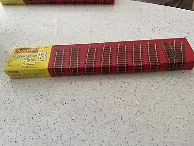 Unopened Hornby R8222 00 Gauge Track Extension Pack B • £0.99