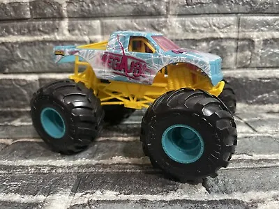 Hot Wheels Monster Trucks Giant Wheels Mega Jolt 1/24 Scale Diecast Mattel 2015 • $20.02