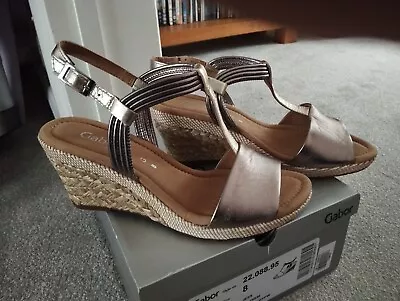 Gabor Comfort Gold And Silver Sandals Size 8 Beautiful Rattan Wedge  • £34.99