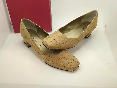 VTG Vaneli Daffie Natural Cork Heels SZ 7N • $27.99