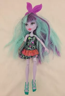 Monster High Monstrous Hair Ghouls Electrified Twyla Doll *Missing Accessories* • $25.99