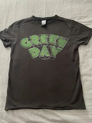 £9.99 • Buy Green Day 2018 Band T Shirt Vintage Style XS Amplified