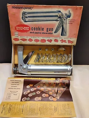 Vintage Wear-Ever Cookie Gun Press Pastry Decorator In Original Box And Recipes • $23.99