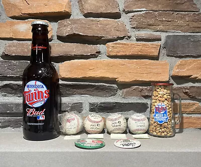 Minnesota Twins Vintage Memorabilia Lot - Replica Team Autographed Baseballs • $30