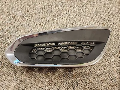 2013 Volvo S60 T5 - Driver Side Front Bumper Lower Grille	31294133 • $35