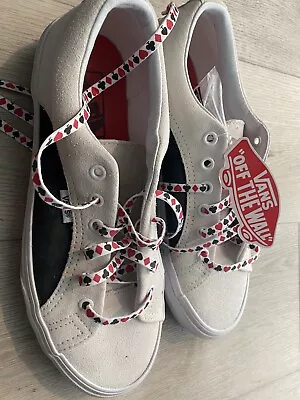 Vans Tennis Shoes Lace-up Playing Card Suit Women’s Size 9 Brand New • $12.99