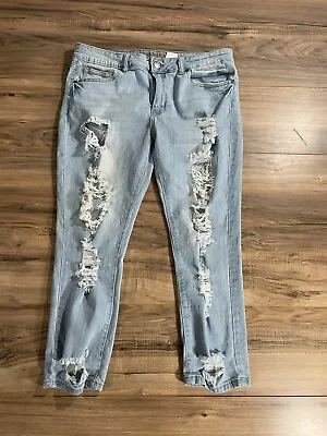 Women’s VIP Jeans Skinny Ripped Size 15/16 Light Wash  • $24.99