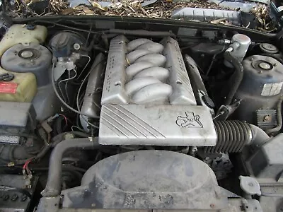 Commodore V8 304 Efi 5lt Motor Engine  Holden Commodore Wrecking • $3900