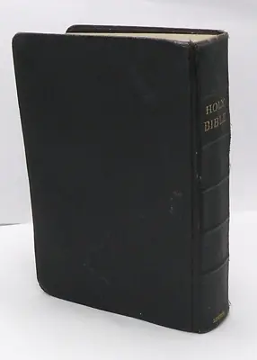 Eyre And Spottiswoode Old And New Testaments - Bible • £10