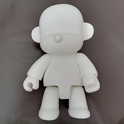 Toy2R BLANK MONQ QEE 8  DIY VINYL ART FIGURE Custom Dunny Toy Janky White • £29.99