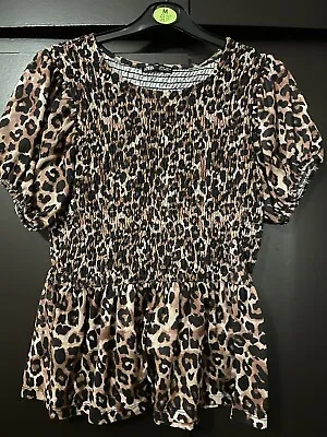 Zara Leopard Print Top Size M • £3