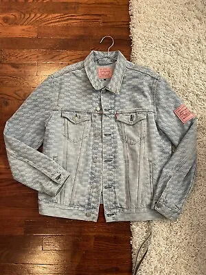 🔥🔥levi’s X Kith Blue Denim Jacket Monogram Size Medium M • $500