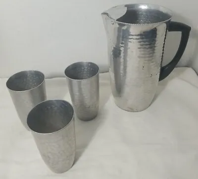 Vintage Pitcher With Bakelite Handle And 3 Tumblers Hammered Aluminum MCM  • $15