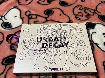 Urban Decay Eyeshadow Palette Book Of Shadows Volume 2 • $59.99