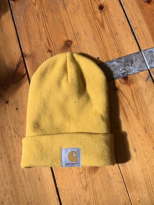 £9 • Buy Carhartt WIP Yellow Beanie
