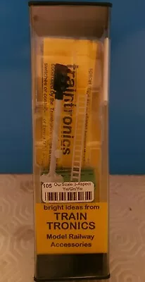 Traintronics TT105 3 Aspect Colour Light Signal Y/G/Y (OO Scale) • £13.99