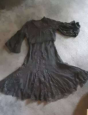 Vintage Silk And Lace Dress Size 10 To 12 • $35