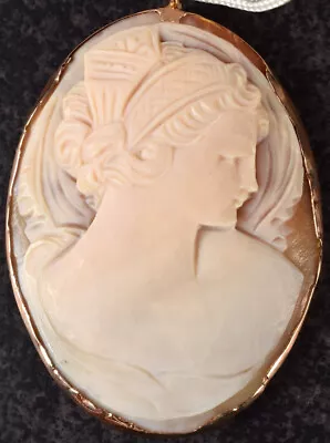 Gorgeous Carved Shell Cameo Victorian Lady 14K Solid Gold Frame • £259.50